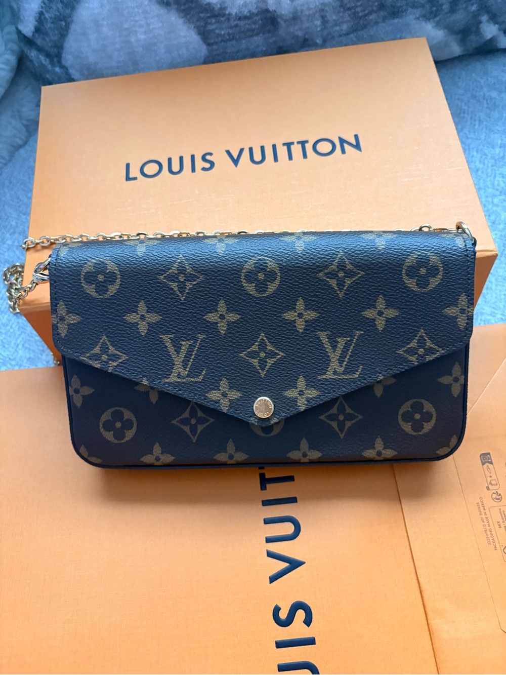Louis Vuitton Monogram Envelope Crossbody in Brown and Gold
